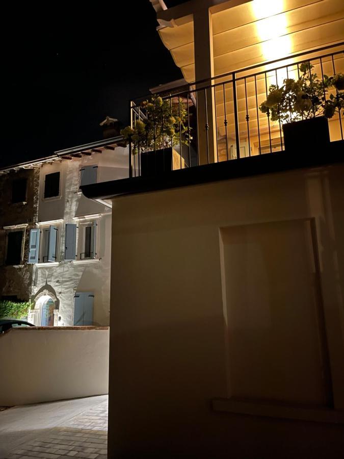 شقة Dimora Di Charme بسكييرا ديل غاردا المظهر الخارجي الصورة